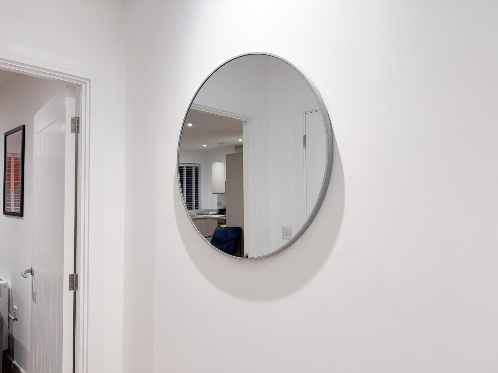 Spacious Modern 1 Bed Apartments In St Neots - Perfect For Contractors & Professionals - Free Parking - Wifi - Fully Equipped Kitchen - Smart Tv Ideal For Work Stays And Long Projects Exterior photo
